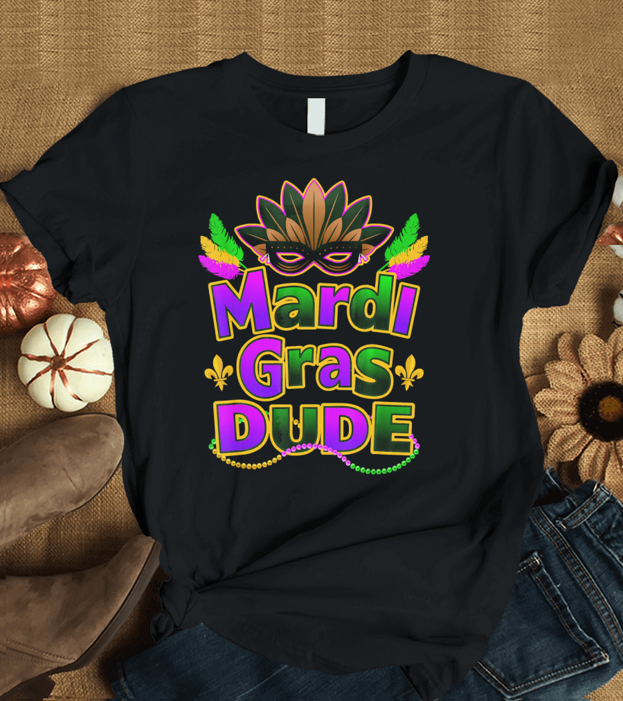 Mardi Gras Dude Mask and Beads with New Orleans Festive Colors T-Shirt