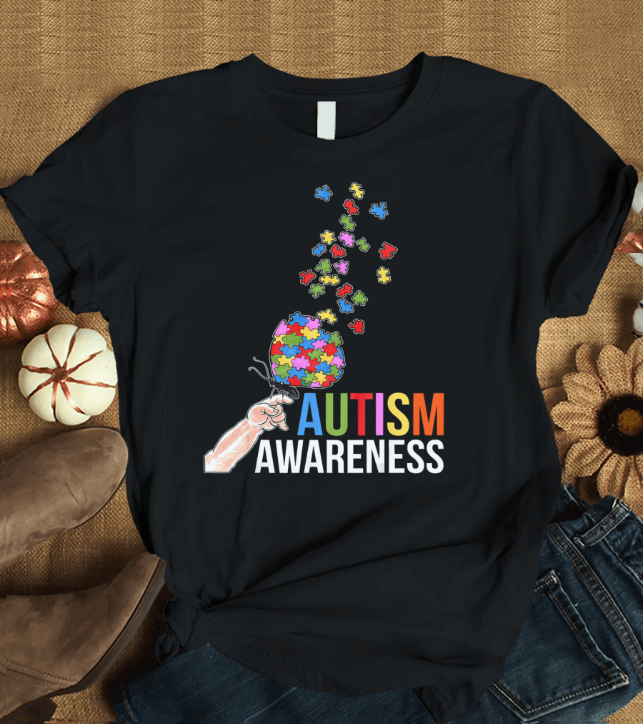 Autism Awareness Butterfly Puzzle Pieces Balloon T-Shirt
