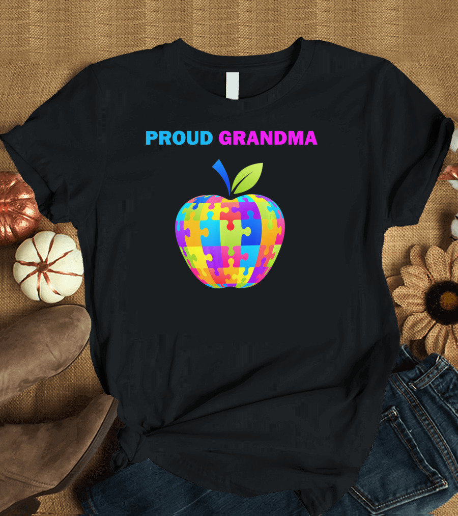 Proud Grandma Autism Awareness Puzzle Apple T-Shirt