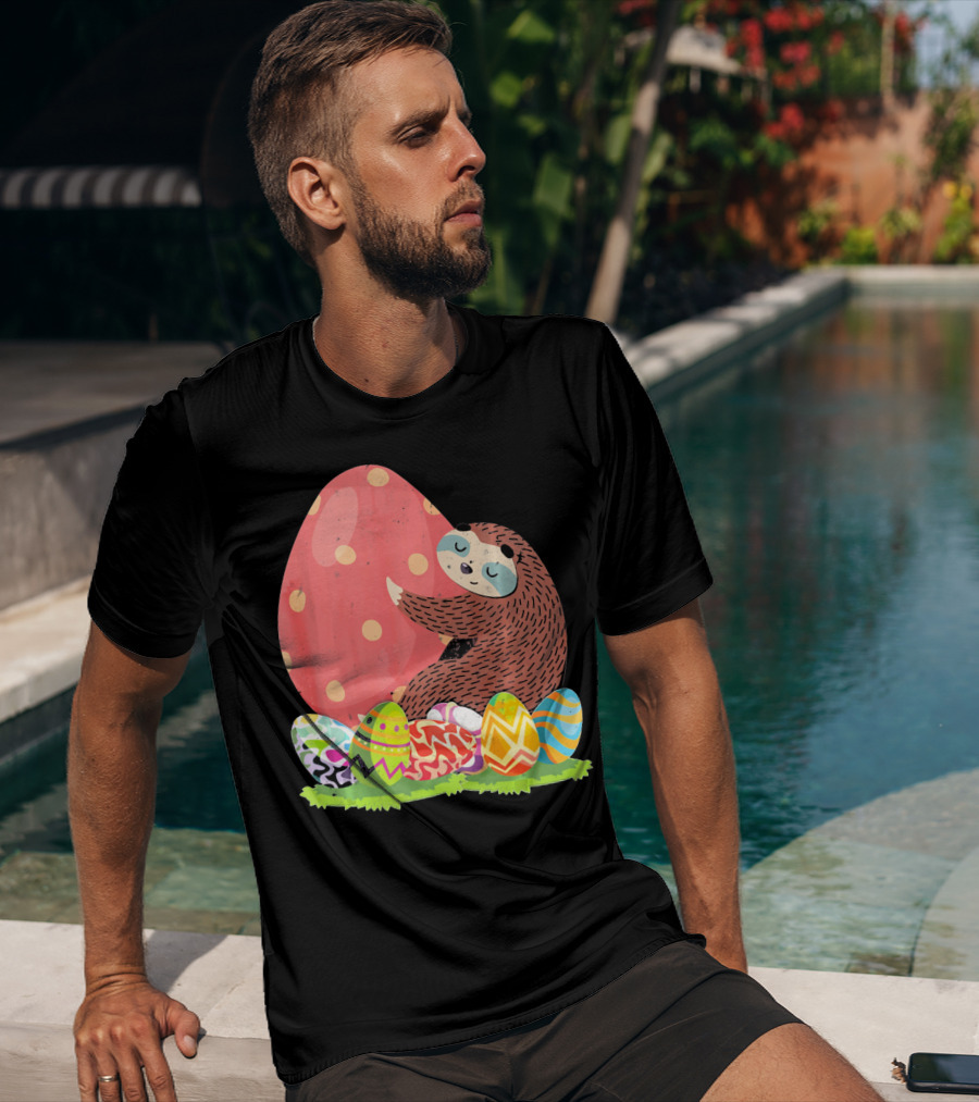 Girls Sloth Easter Women Funny Easter Egg Hug T-Shirt