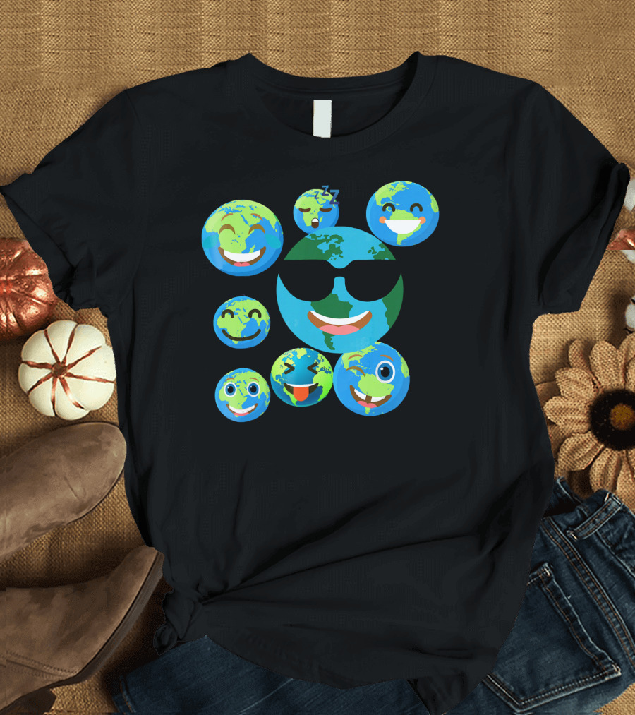 Cute Earth Emoji Smileys Emotion Faces T-Shirt