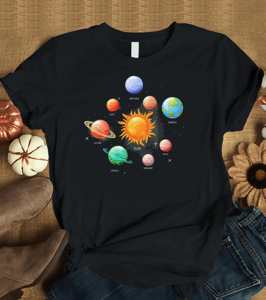 Sun Planets Mars Earth Venus Mercury Saturn Uranus Neptune Solar System T-Shirt