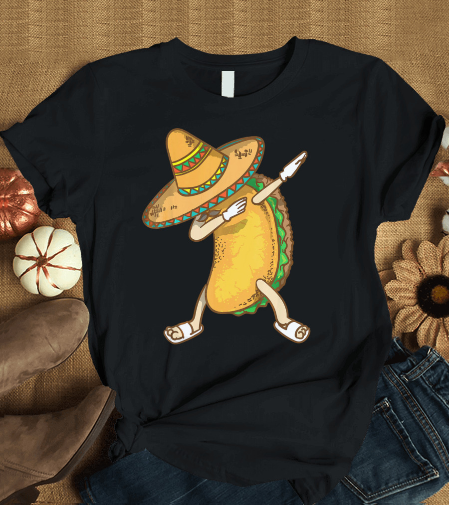 Dabbing Taco with Sombrero Celebrating Cinco De Mayo T-Shirt