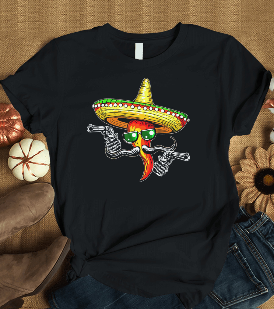 Sombrero Chili Gunslinger Cinco de Mayo Drinko Fiesta T-Shirt