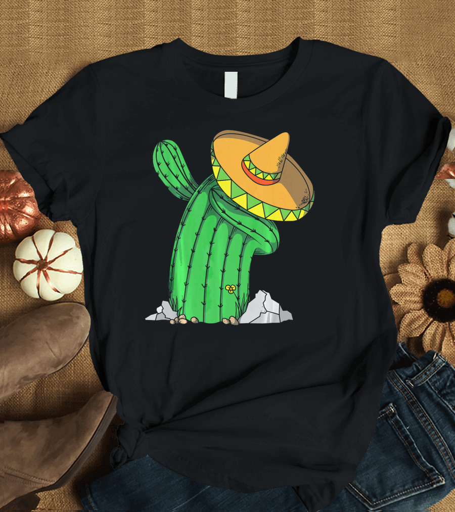 Cinco De Mayo Dabbing Cactus with Sombrero Fun T-Shirt