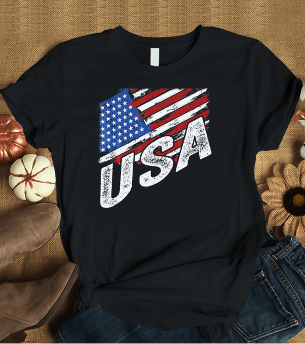 T-Shirt: USA American Flag Distressed 4th of July T-Shirt USA American Flag Distressed 4th of July T-Shirt