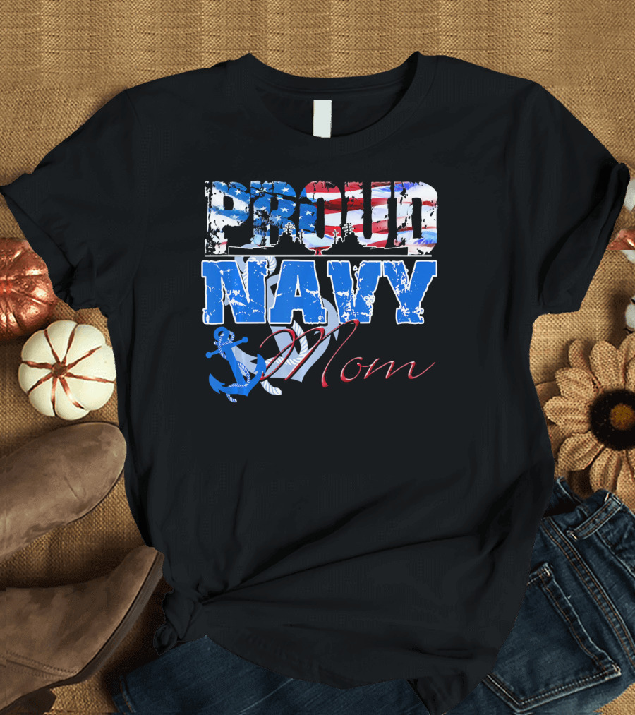 Proud Navy Mom Patriotic Sailor Anchor Graphics T-Shirt
