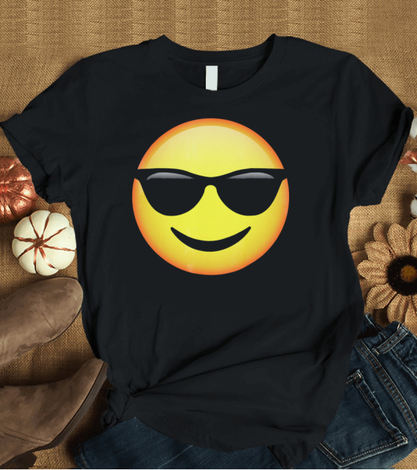 T-Shirt: HD Emoji Sunglasses Face Emoticon T-Shirt HD Emoji Sunglasses Face Emoticon T-Shirt