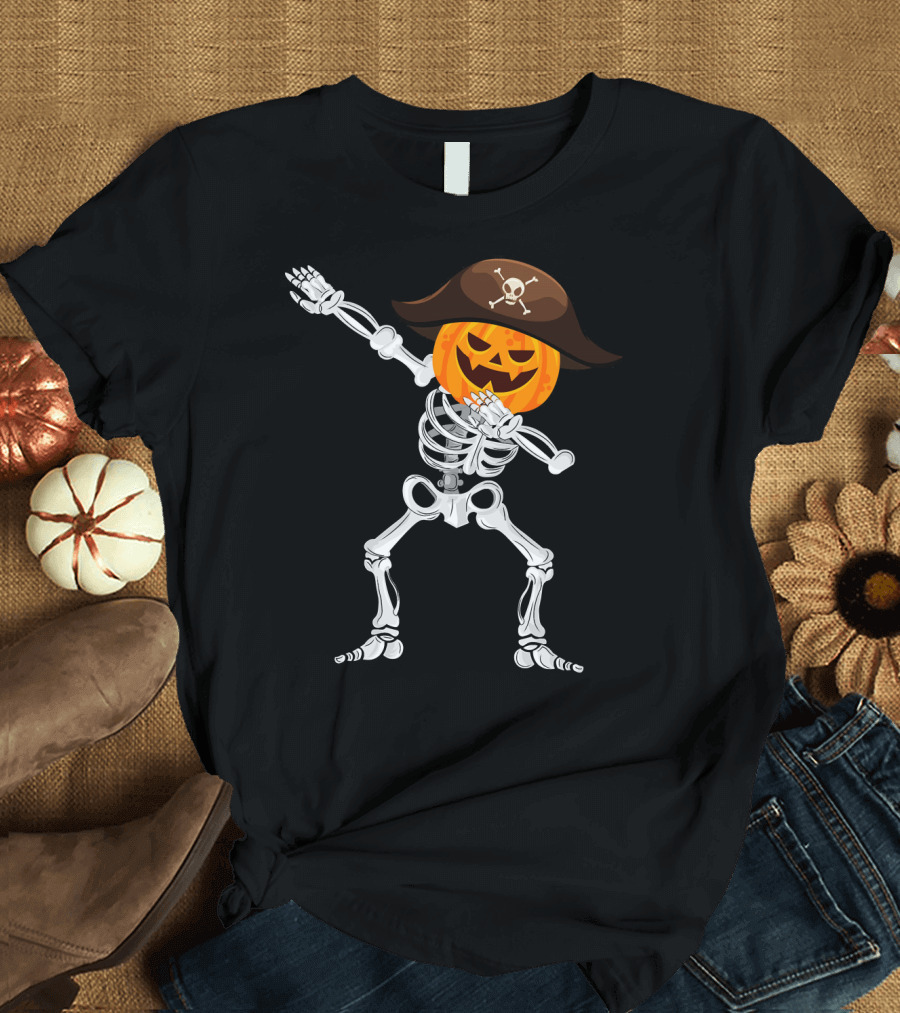 Skeleton Dabbing Pirate Pumpkin Halloween T-Shirt