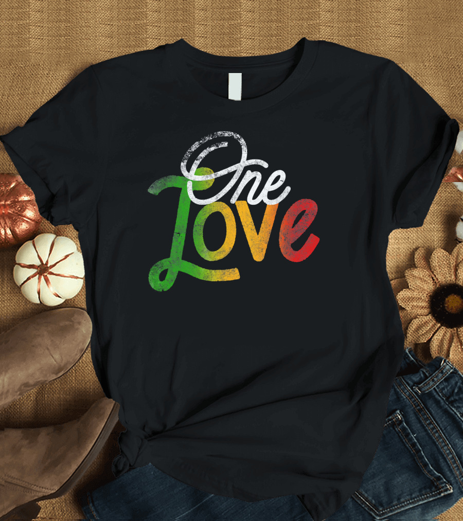 One Love Heart Rasta Reggae Roots Clothi Vintage Rastafarian Colors T-Shirt