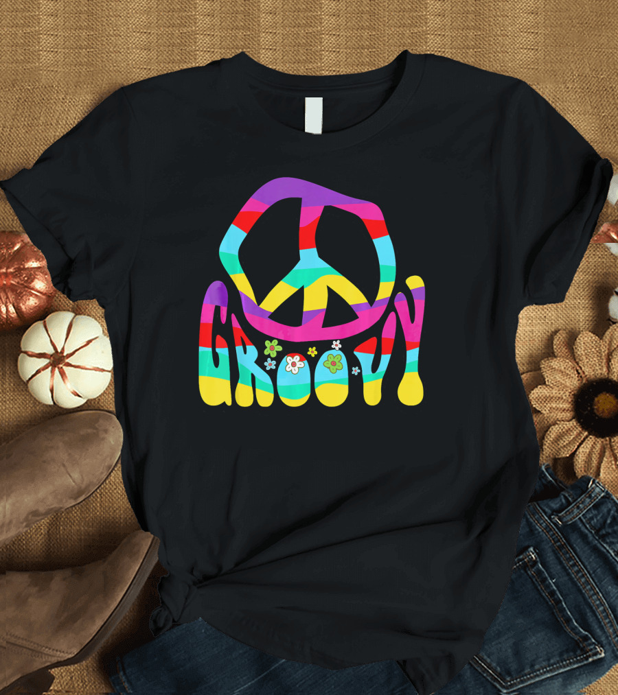 Groovy Rainbow Colorful Peace Sign Symbol with Flowers 60s 70s T-Shirt