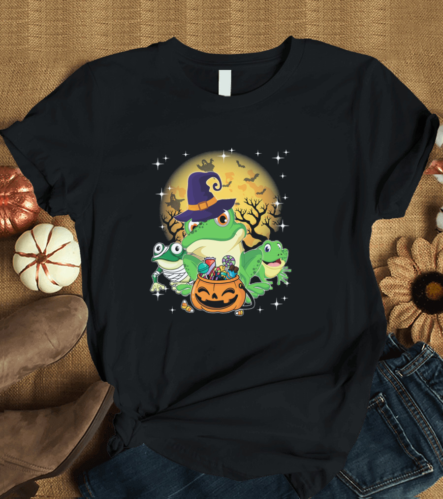 Three Frogs Mummy Witch Moon Ghosts Halloween Pumpkin T-Shirt