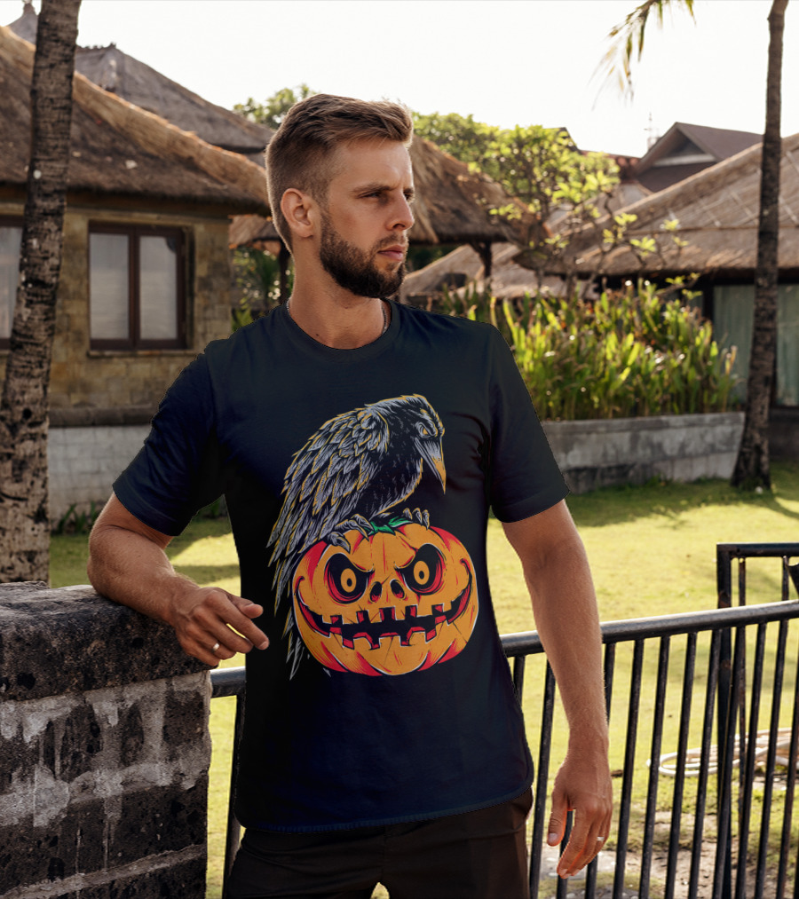 Creepy Black Raven Perched On Retro Vintage Pumpkin Halloween T-Shirt