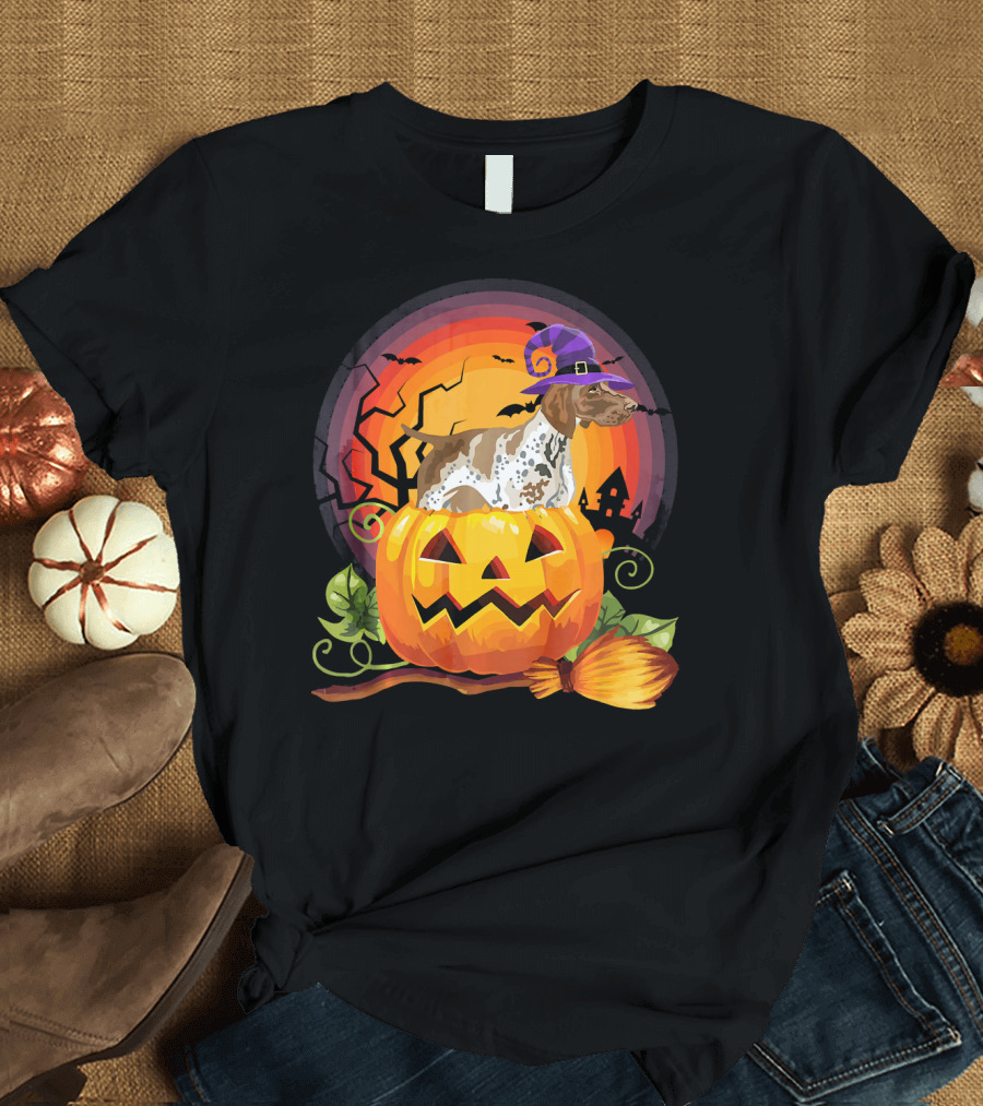 German Shorthaired Pointer Halloween Pumpkin Witch Hat Broomstick T-Shirt