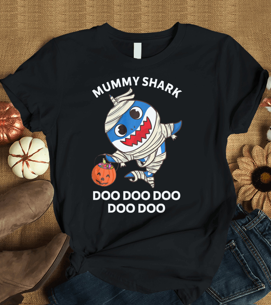 Mummy Shark Doo Doo Doo Doo Halloween Pumpkin T-Shirt