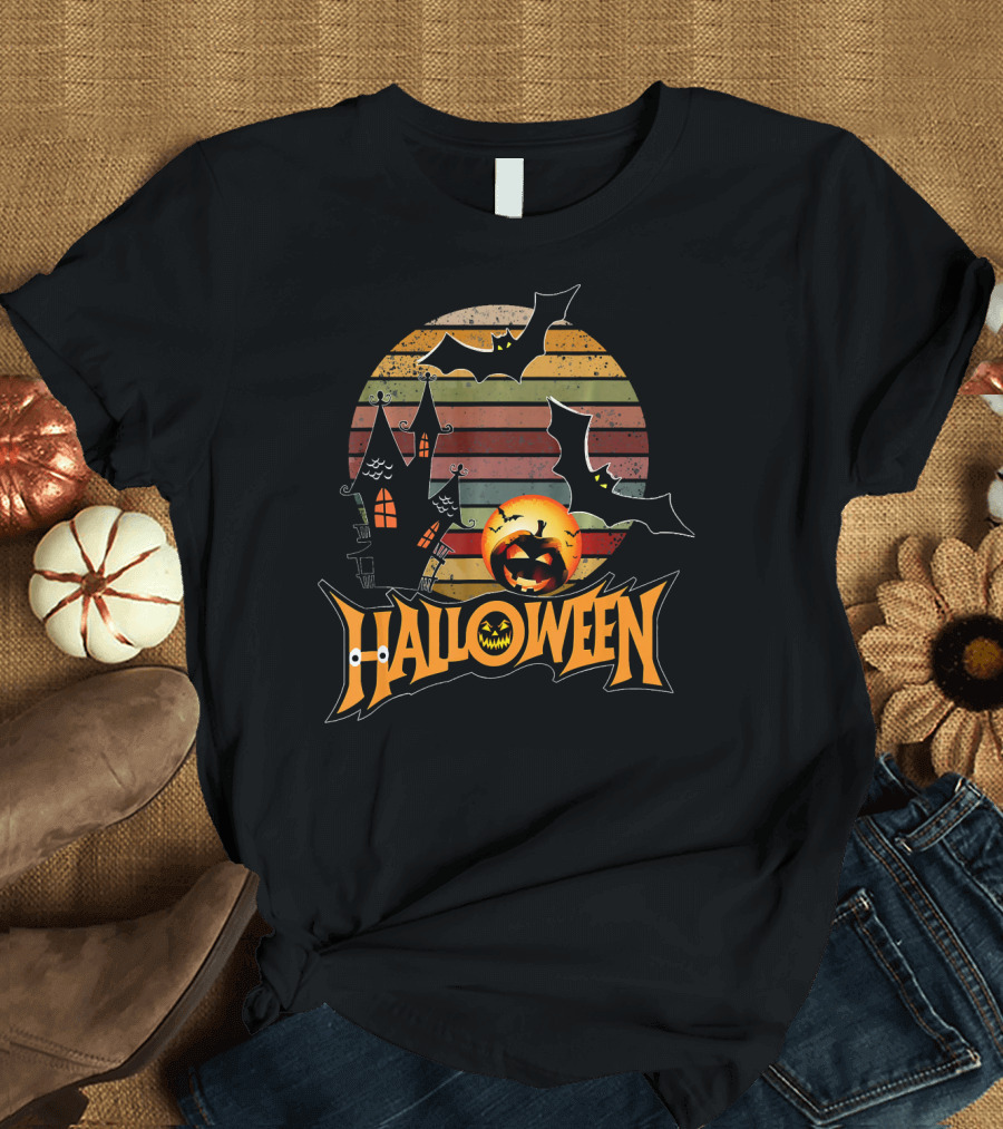 Halloween Retro Scary Trick Or Treat Haunted House Bats Pumpkin T-Shirt