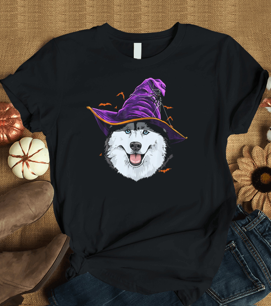 Siberian Husky Purple Witch Hat with Bats and Cobwebs T-Shirt
