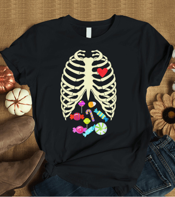 T-Shirt: X Ray Skeleton Rib Cage Heart Candy Halloween T-Shirt X Ray Skeleton Rib Cage Heart Candy Halloween T-Shirt