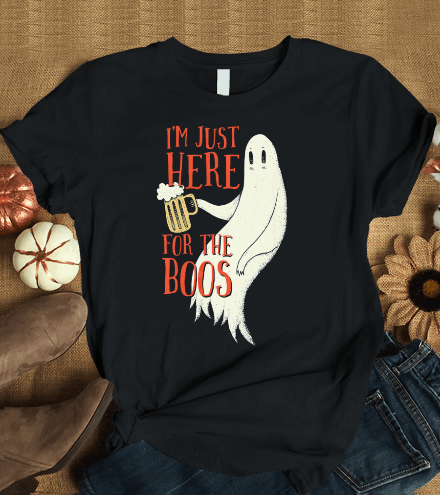 I'm Just Here For The Boos Ghost Holding Beer T-Shirt