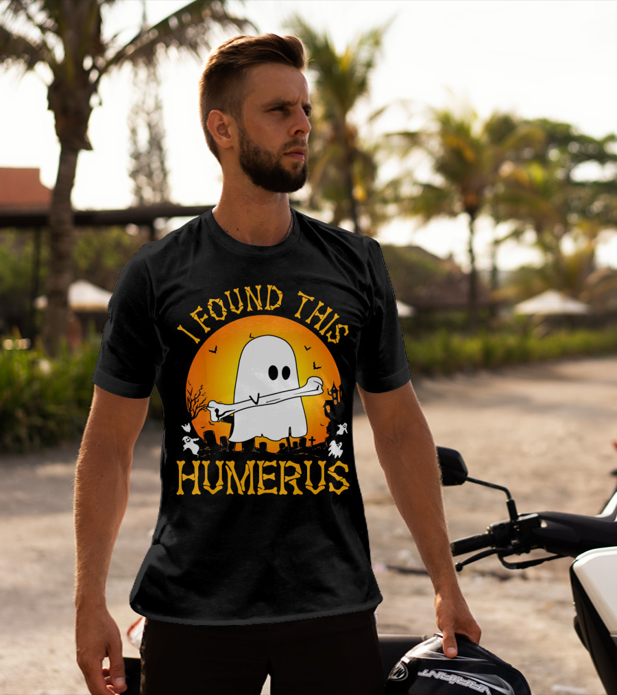 I Found This Humerus Halloween Ghost With Bone Spooky Graveyard Scene T-Shirt