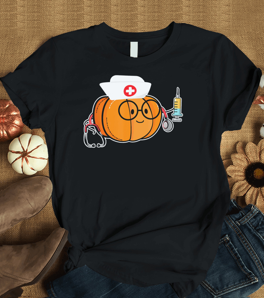 Nurse Halloween Pumpkin With Stethoscope And Syringe Smiling Face T-Shirt