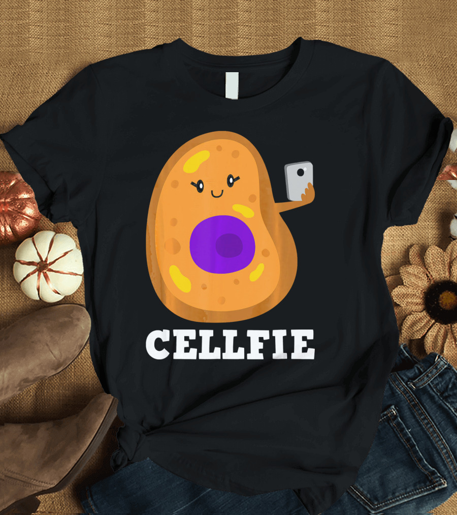 Cute Cell Character Taking Selfie for Science Teacher Enthusiasts T-Shirt
