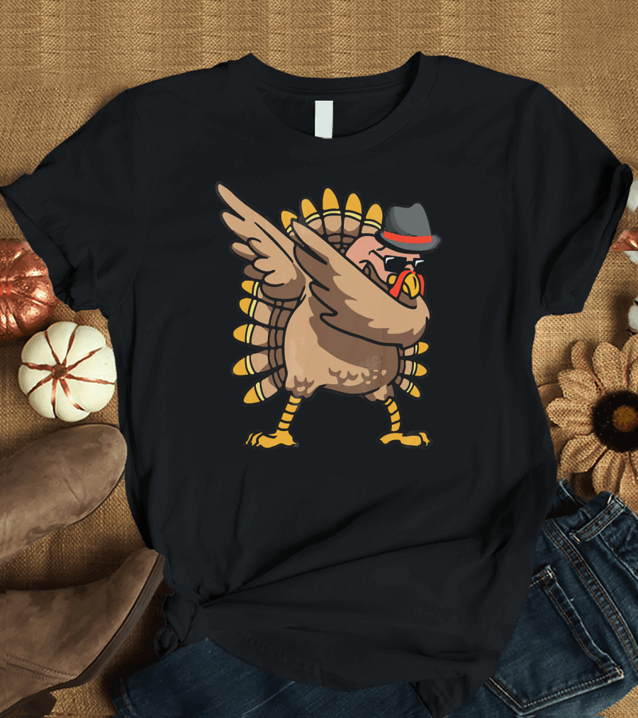 Dabbing Turkey with Hat Funny Thanksgiving Day T-Shirt