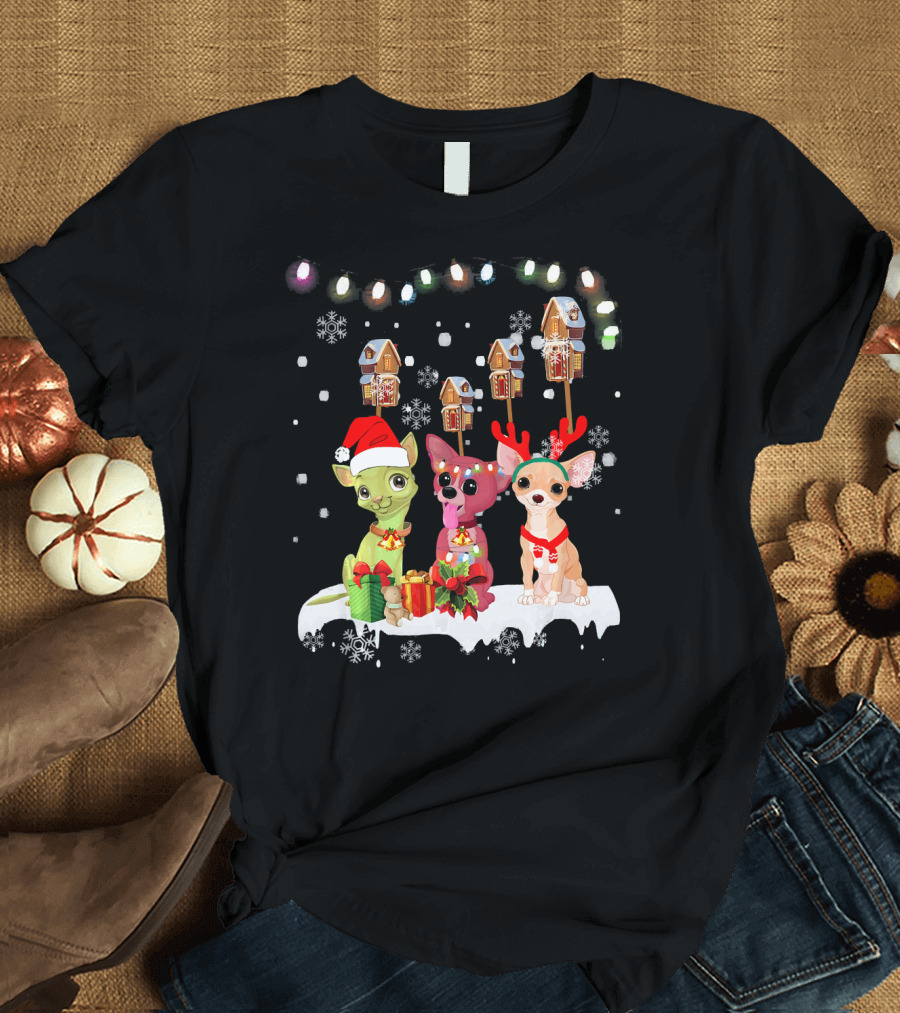 Chihuahua Christmas Light with Santa Hat and Reindeer Antlers T-Shirt