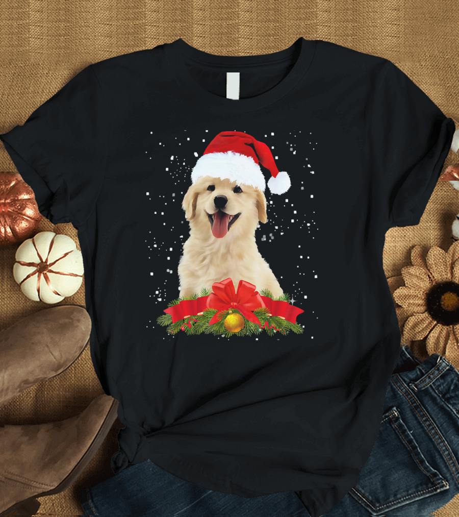 Golden Retriever Santa Hat Christmas Wreath T-Shirt