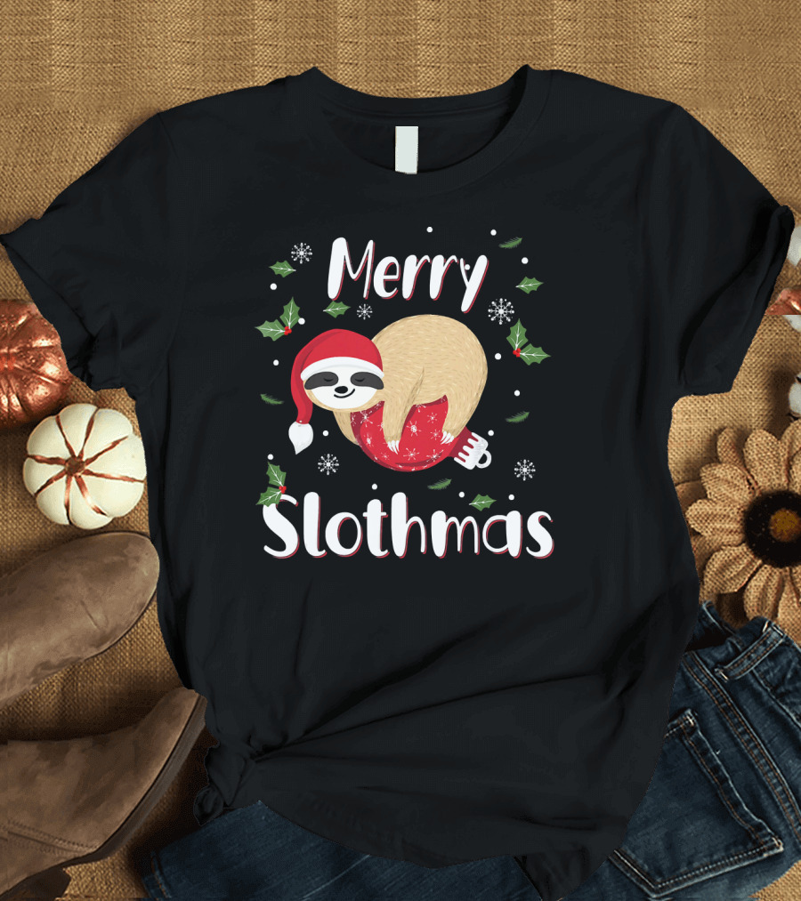 Merry Slothmas Christmas Sloth Holiday Festive Santa Hat Snowflakes T-Shirt