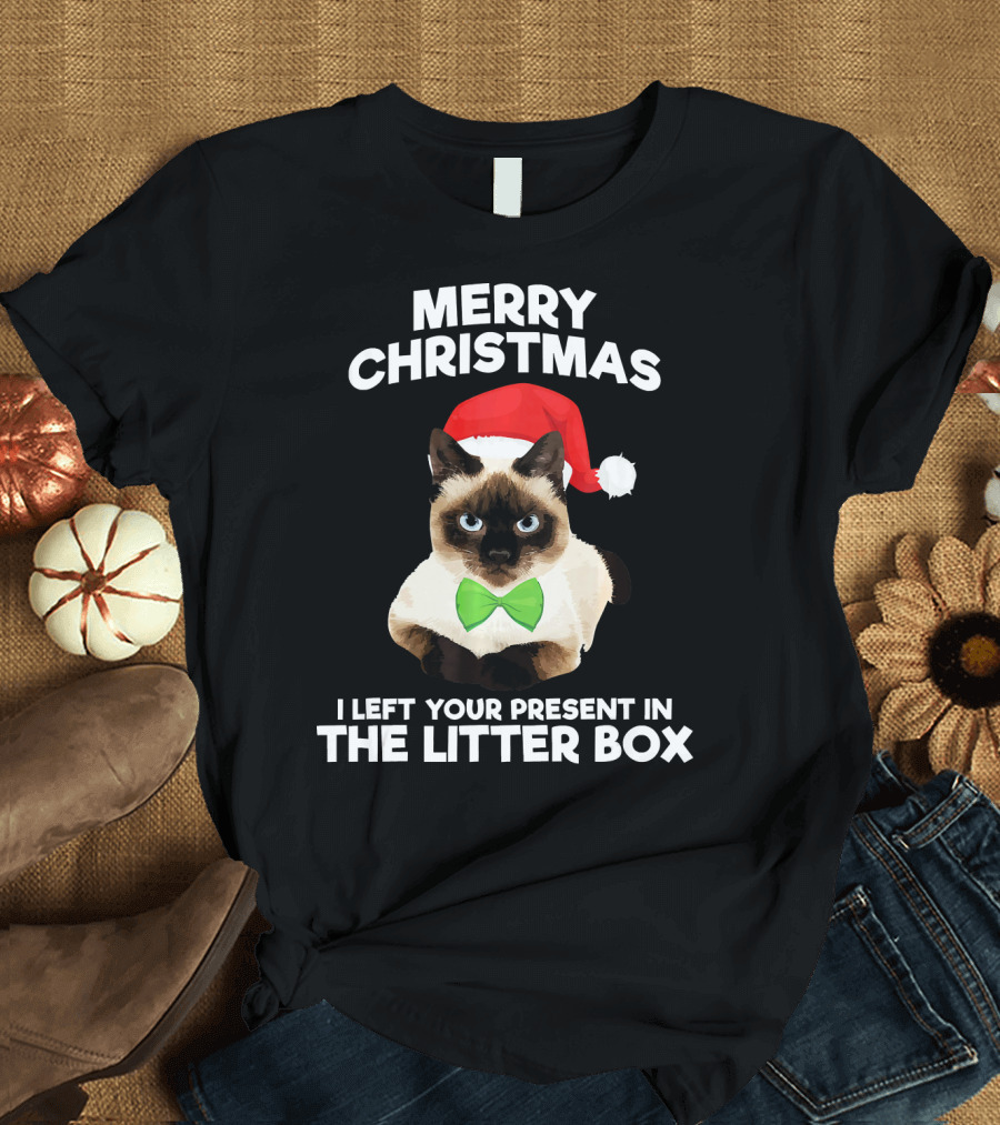 Merry Christmas I Left Your Present in the Litter Box Cat Santa Hat Bow Tie T-Shirt