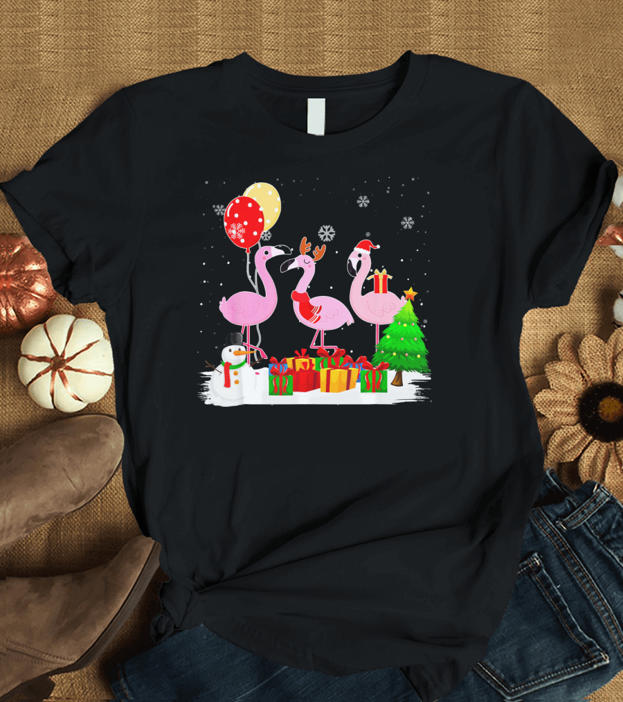 Three Flamingos Xmas Santa with Christmas Tree Presents Snowman Balloons T-Shirt
