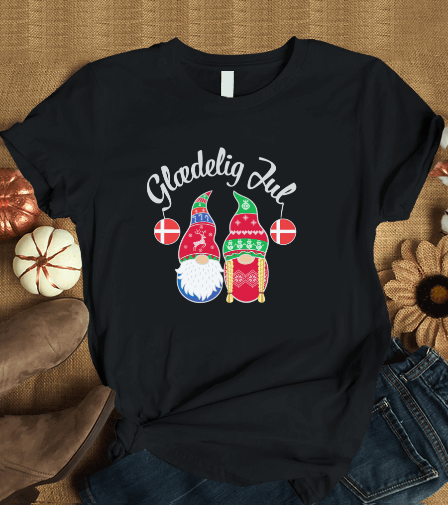 Glaedelig Jul Danish Merry Christmas with Festive Gnomes and Flags T-Shirt