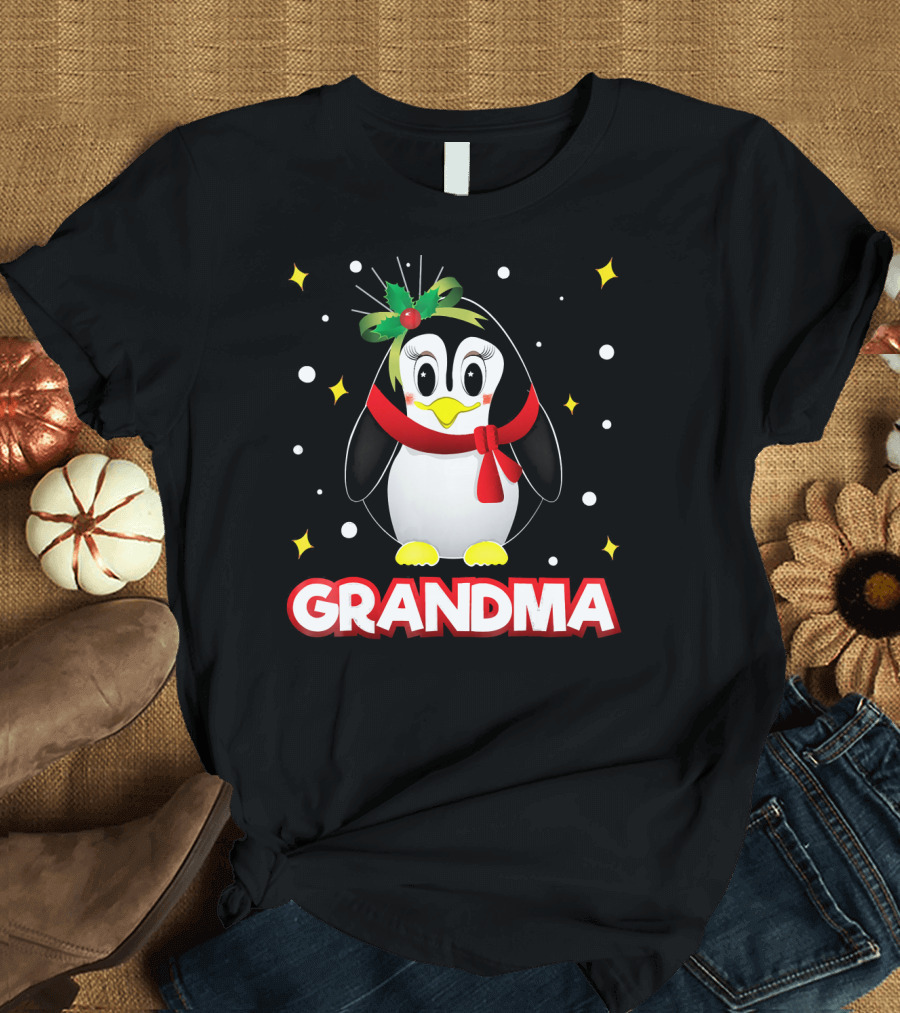 Grandma Penguin Festive Christmas Family T-Shirt