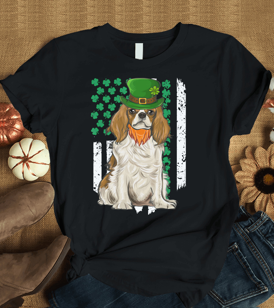 King Charles Spaniel St Patricks Day Irish Dog with Green Hat and Shamrocks T-Shirt