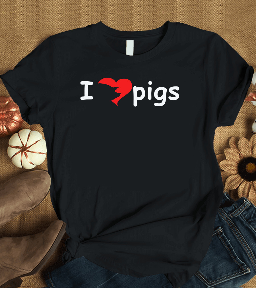I Love Pigs Heart-Shaped Pig T-Shirt